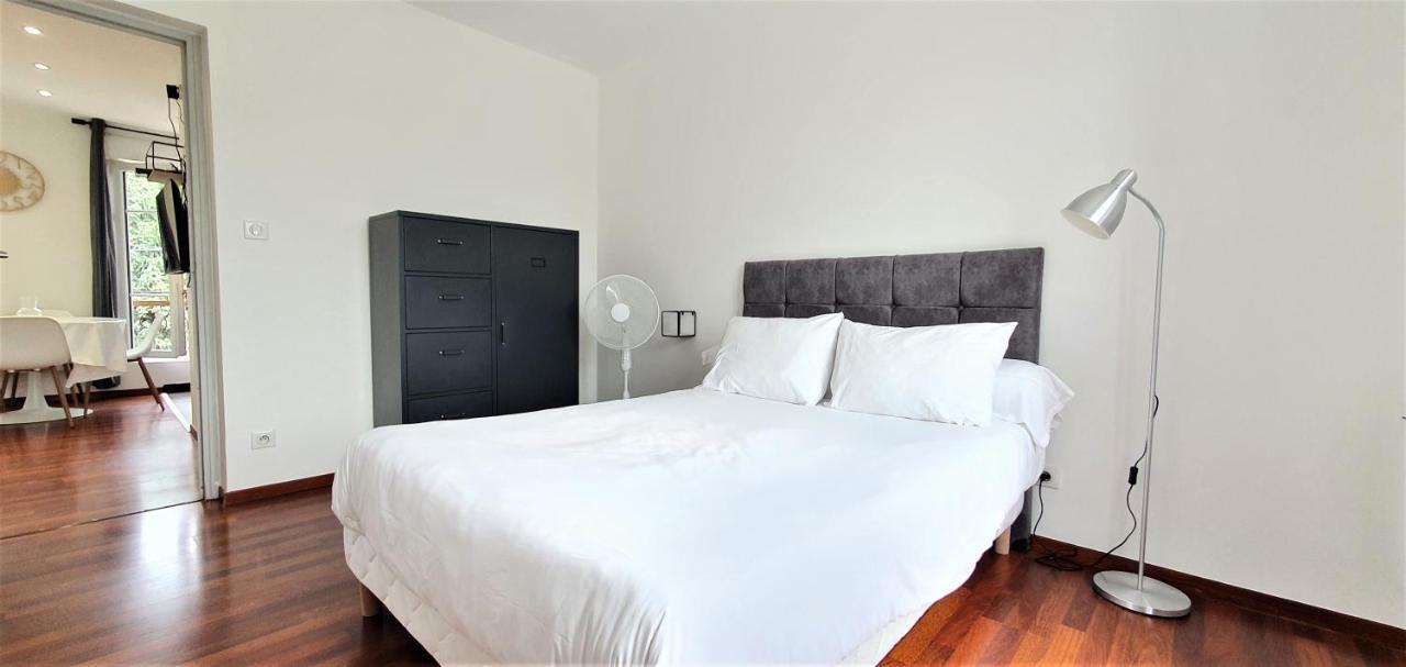 Residence 4T - 33 Bis Avenue Gaston Chauvin Aulnay-sous-Bois Bagian luar foto