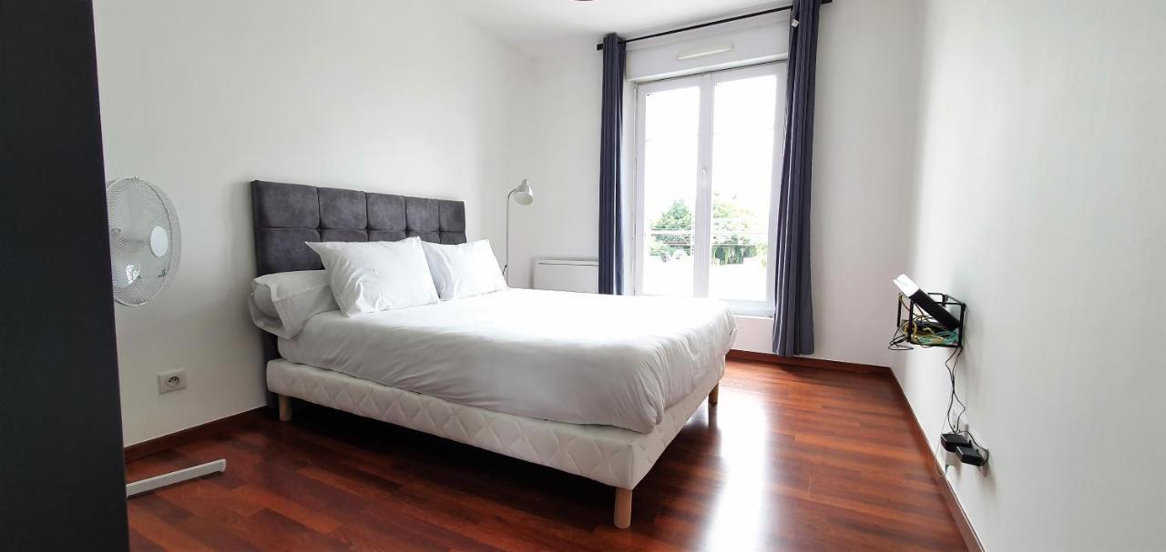 Residence 4T - 33 Bis Avenue Gaston Chauvin Aulnay-sous-Bois Bagian luar foto