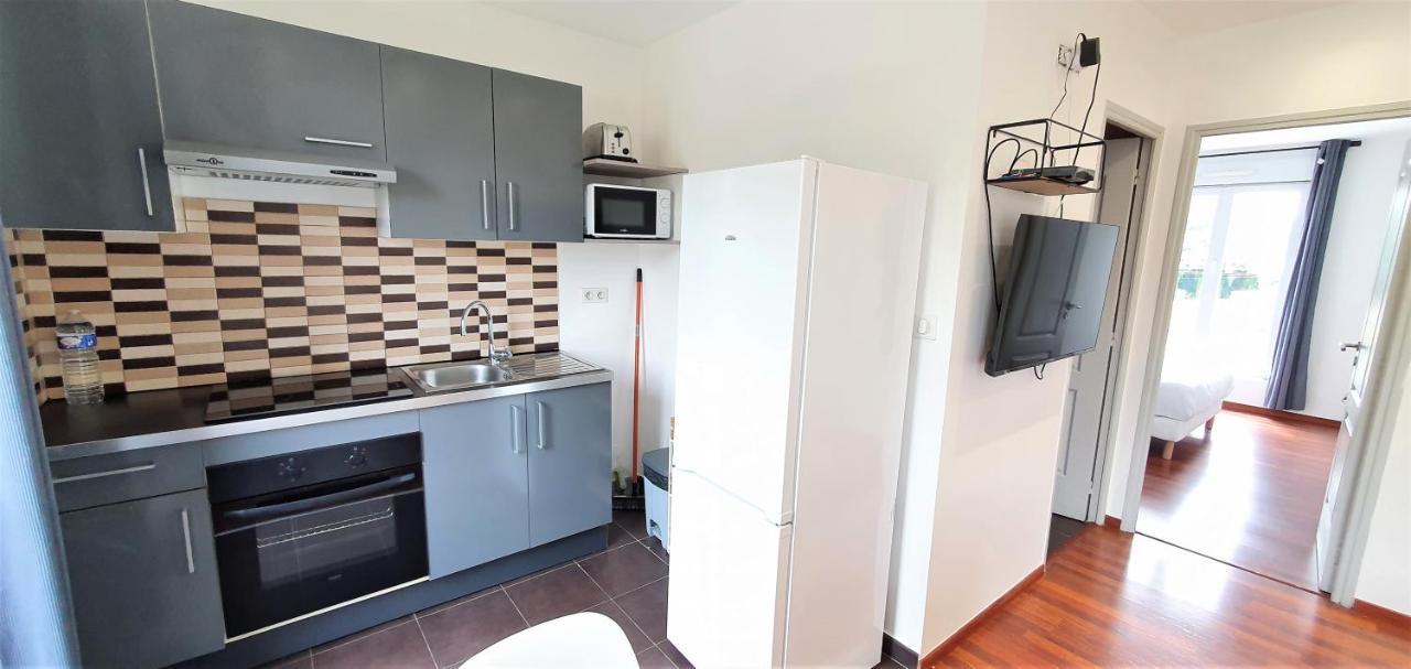 Residence 4T - 33 Bis Avenue Gaston Chauvin Aulnay-sous-Bois Bagian luar foto