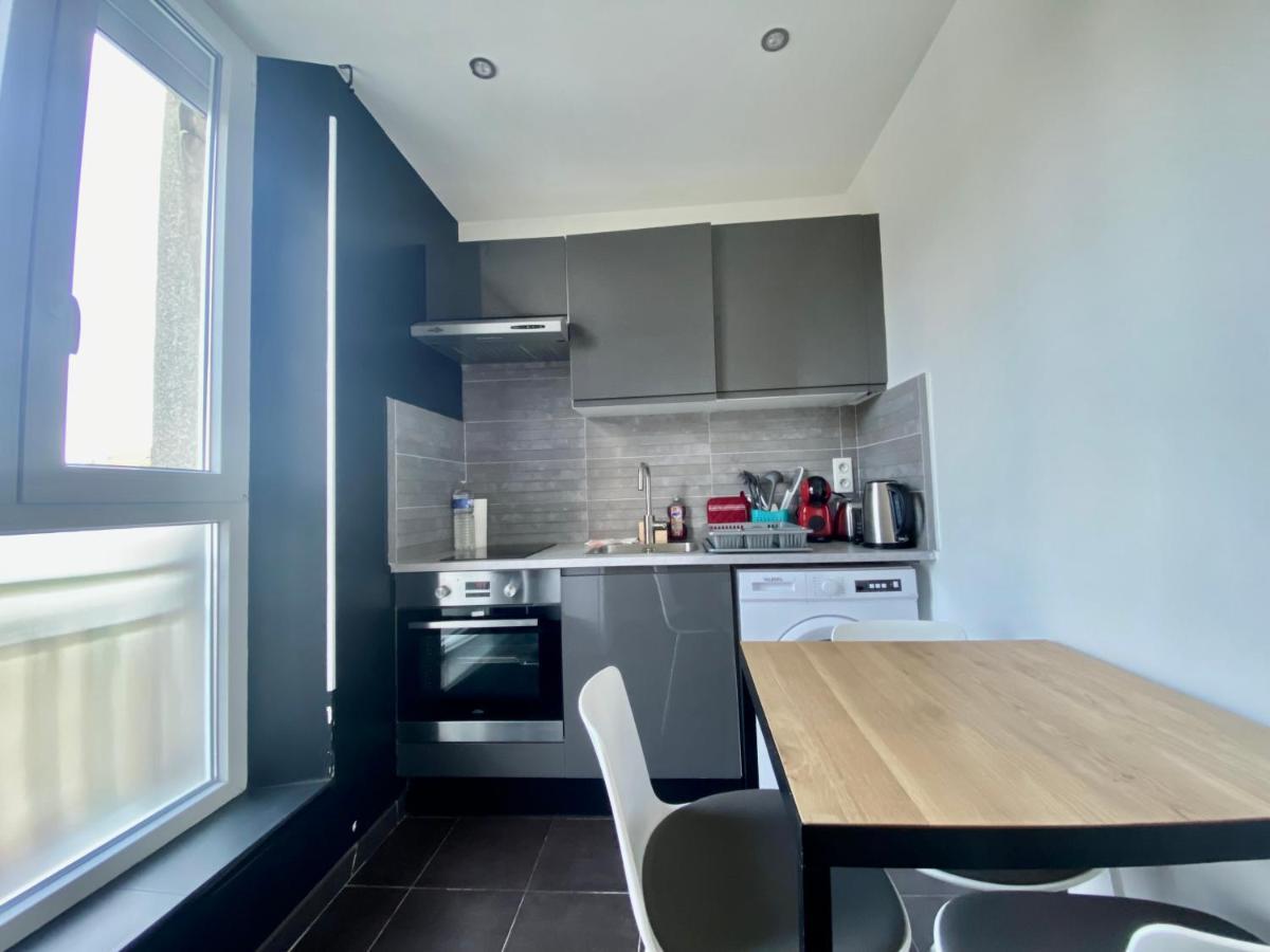 Residence 4T - 33 Bis Avenue Gaston Chauvin Aulnay-sous-Bois Bagian luar foto