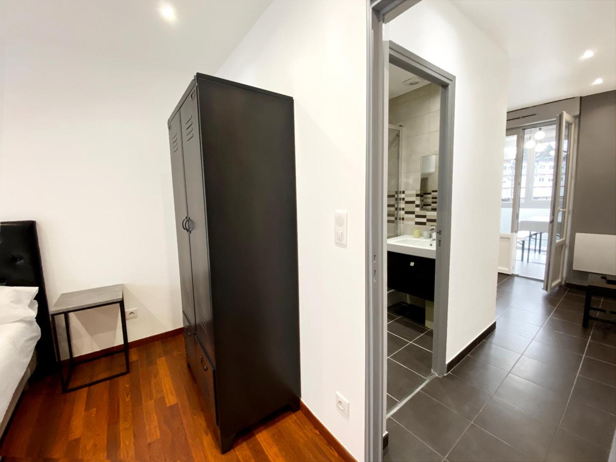 Residence 4T - 33 Bis Avenue Gaston Chauvin Aulnay-sous-Bois Bagian luar foto