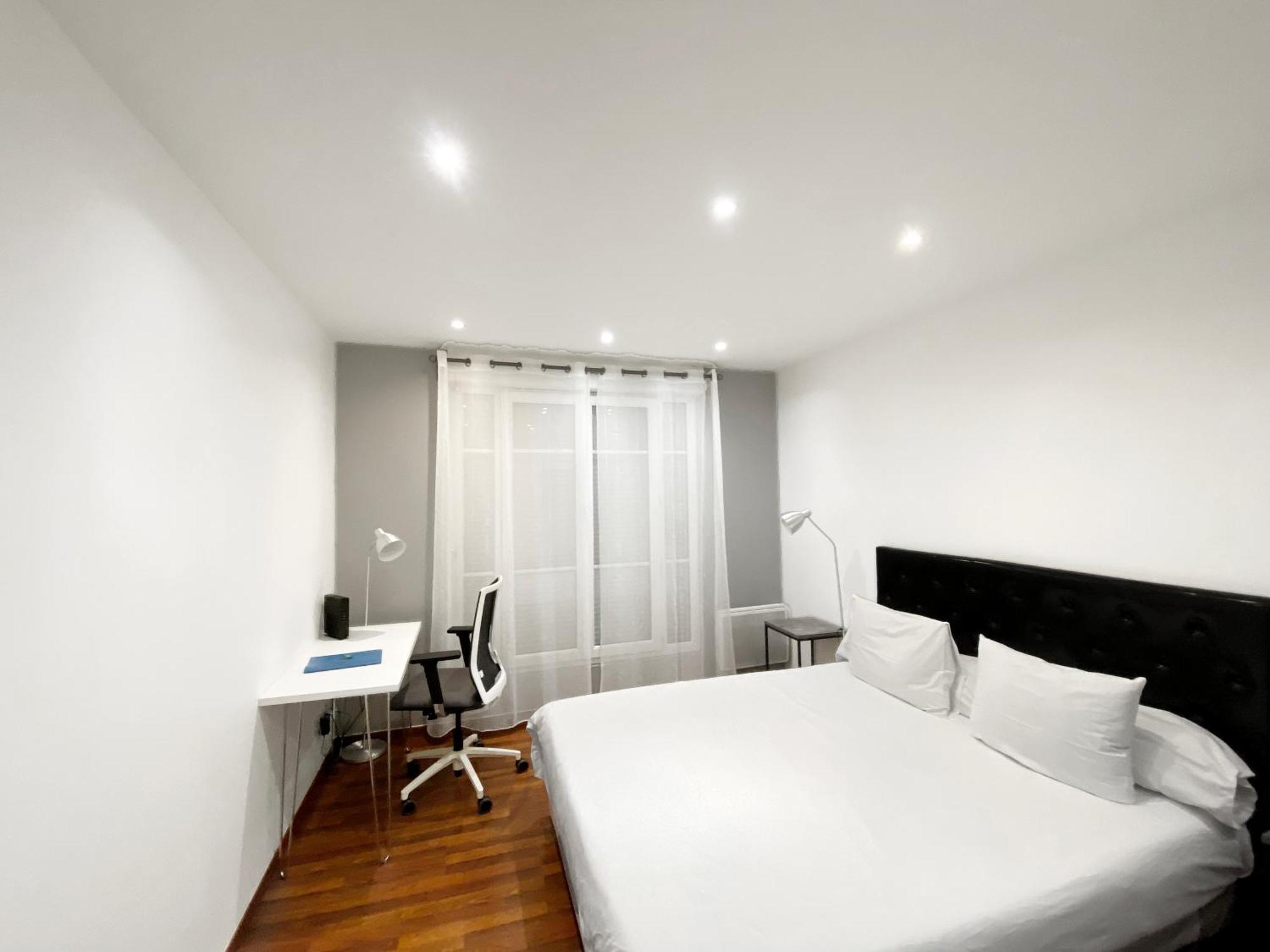Residence 4T - 33 Bis Avenue Gaston Chauvin Aulnay-sous-Bois Bagian luar foto