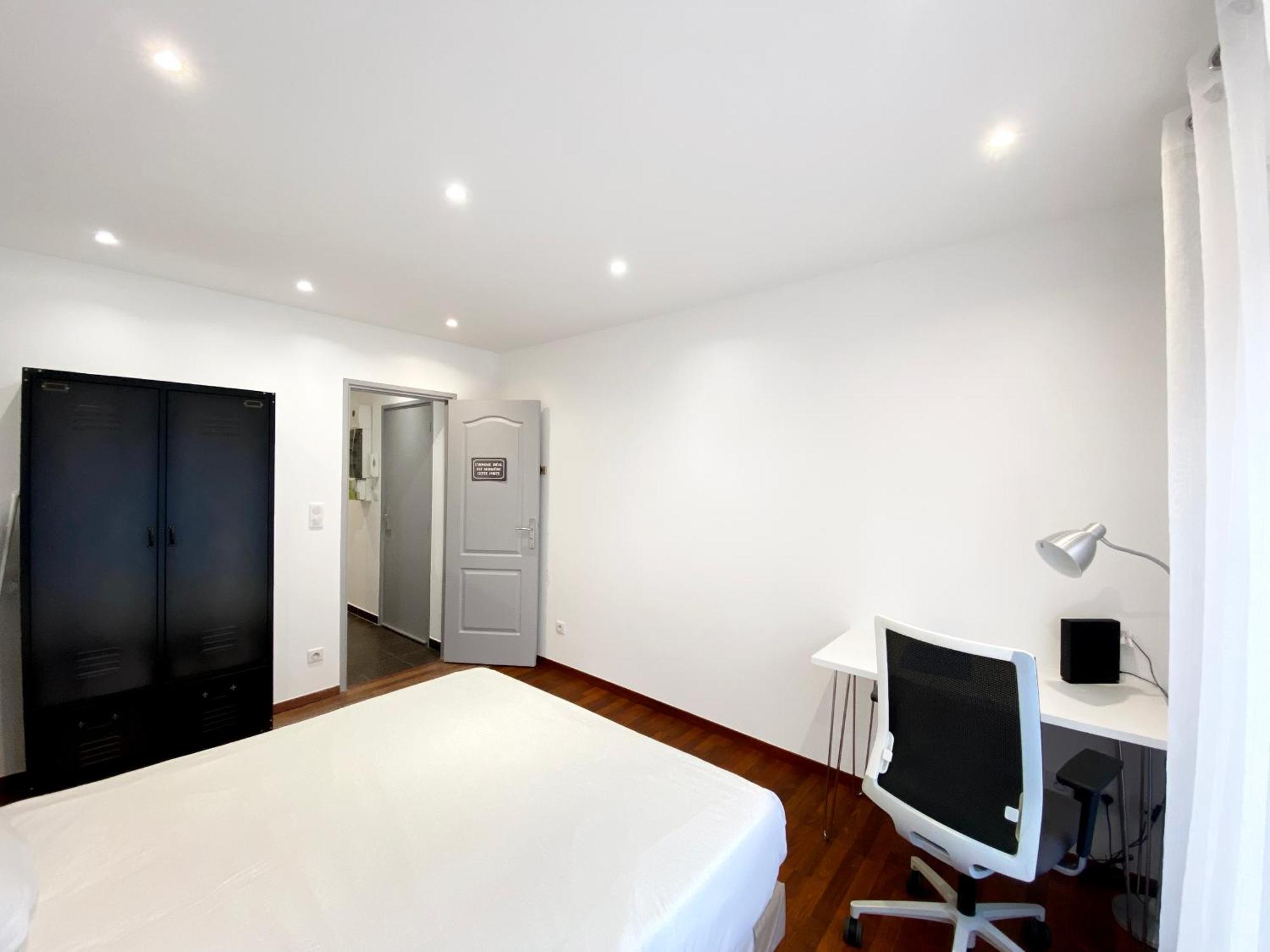 Residence 4T - 33 Bis Avenue Gaston Chauvin Aulnay-sous-Bois Bagian luar foto