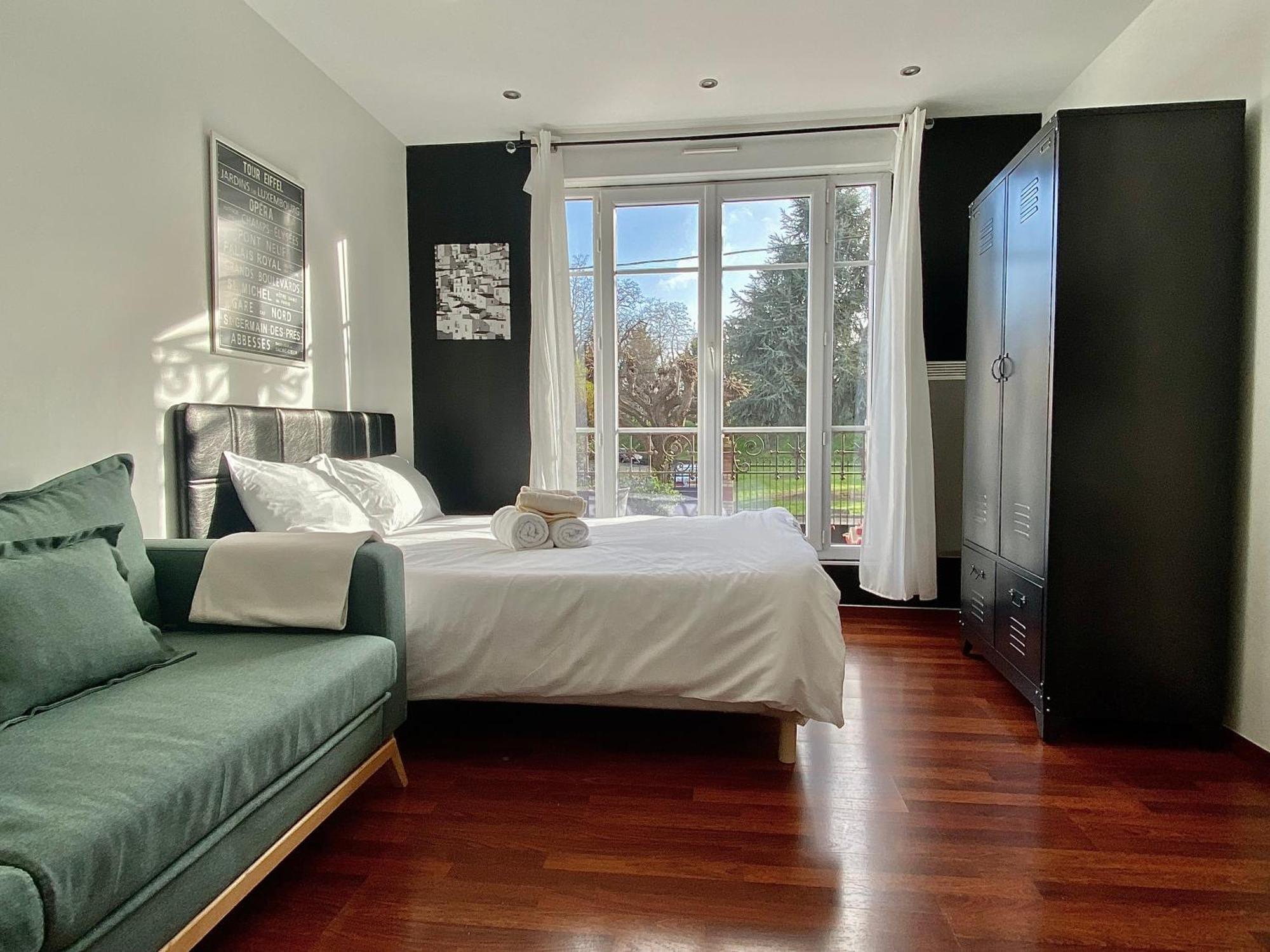 Residence 4T - 33 Bis Avenue Gaston Chauvin Aulnay-sous-Bois Bagian luar foto
